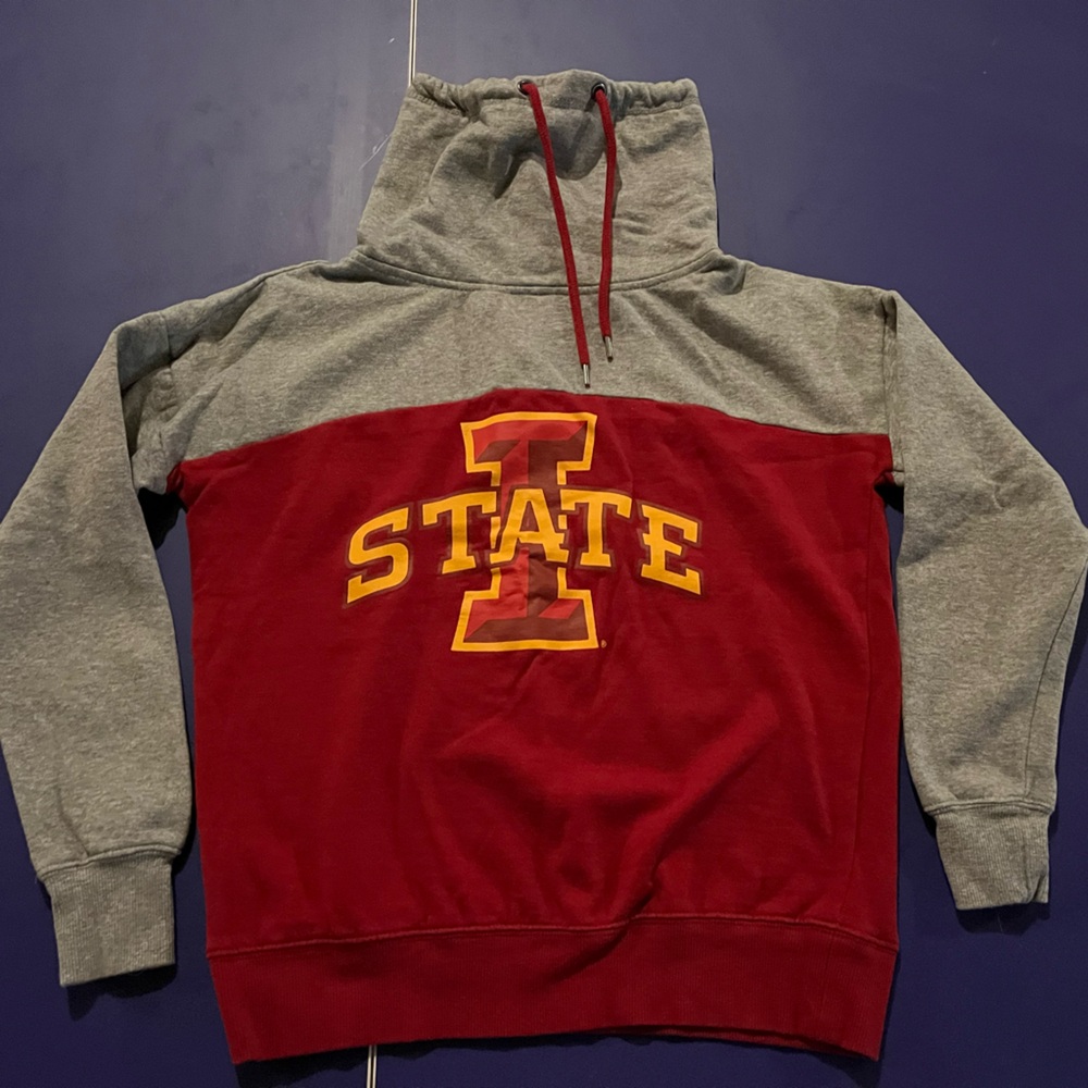 Women’s Colosseum Gray and Red Iowa State Sweatshirt Size S